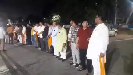 देवसर: आब्जर्वर के सामने अध्यक्ष पद के दावेदारों ने गिनाई खूबियां, 29 दावेदारों ने बारी-बारी से की मुलाकात