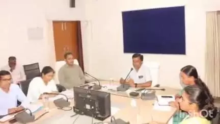 बांधवगढ़: कलेक्टर ने समग्र ईकेवायसी, जल गंगा संवर्धन अभियान और विभागीय लक्ष्यों की समीक्षा की
