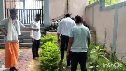 पाटन: राम दरबार चौधरी मोहल्ला में श्यामा प्रसाद मुखर्जी की पुण्यतिथि मनाई गई, भाजपा नेता व कार्यकर्ताओं ने किया वृक्षारोपण