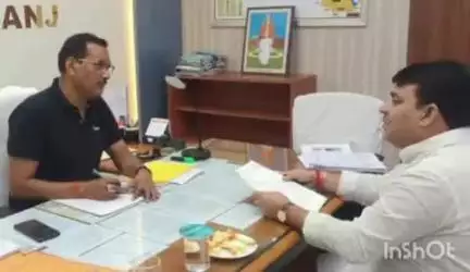 सिधवलिया: डुमरिया रिवरफ्रंट निर्माण के बाद कई लोगों की हुई मृत्यु, बैकुंठपुर के पूर्व विधायक ने सुरक्षा की मांग की