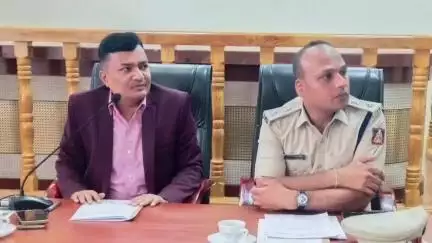 ಹೊಸಪೇಟೆ: ರಸ್ತೆಗಳ ಮೇಲಿನ ಗುಂಡಿಗಳನ್ನು ಮುಚ್ಚಿಸಿ, ಅವಘಡಗಳನ್ನು ತಪ್ಪಿಸಿ ಜಿಲ್ಲಾ ರಸ್ತೆ ಸುರಕ್ಷತಾ ಸಮಿತಿ ಸಭೆಯಲ್ಲಿ ಡಿಸಿ;ದಿವಾಕರ್ ಹೇಳಿಕೆ