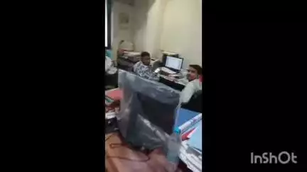 कल्याण: टिटवाळा वडवली मधल्या केडीएमसीच्या कार्यालयातील कर्मचाऱ्यांची केडीएमसीच्या आयुक्तांचे आदेशाकडे पाठ