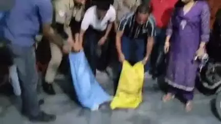 ऋषिकेश: श्यामपुर में रेस्टोरेंट और मनसा देवी में घर पर आबकारी टीम का छापा, दोनों जगह से 2 अभियुक्त गिरफ्तार