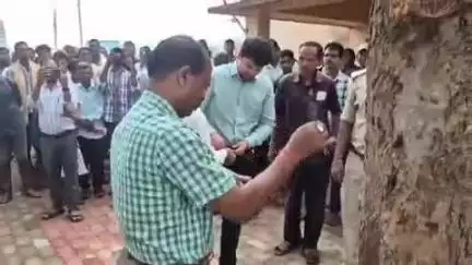 ନୂଆପଡା: କର୍ଲାକୋଟ ଠାରେ ପକ୍ଷୀ ପାଇଁ ଦିନଟିଏ, ଝିଅ ପାଇଁ ଗଛଟିଏ କାର୍ଯ୍ୟକ୍ରମ ଅନୁଷ୍ଠିତ