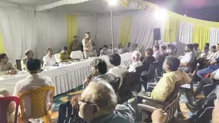 जौनपुर: कोतवाली में त्यौहारों को लेकर पीस कमेटी की हुई बैठक, शांति और सौहार्द बनाए रखने की अपील की गई