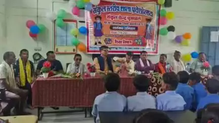 सुकमा: स्वामी आत्मानंद विद्यालय पुसपाल में संकुल स्तरीय शाला प्रवेशोत्सव का आयोजन हुआ
