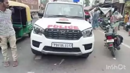 हापुड़: थाना बाबूगढ़ क्षेत्र स्थित एक मेडिकल स्टोर पर पंजाब पुलिस ने छापामार कार्रवाई की, मेडिकल स्टोर संचालक को हिरासत में लिया