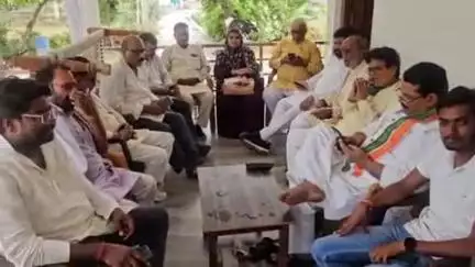 ज्ञानपुर: भदोही में CM योगी के दौरे से पहले कांग्रेस के नेताओं को किया गया हाउस अरेस्ट
