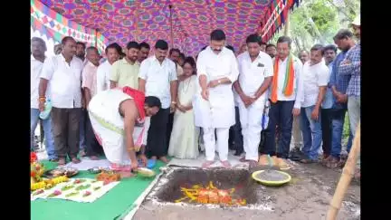 ఉండి: ఉండి నియోజకవర్గంలో నూతనంగా నిర్మించనున్న అన్న క్యాంటీన్ కు శంకుస్థాపన చేసిన శాసనసభ డిప్యూటీ స్పీకర్ రఘురామకృష్ణ రాజు
