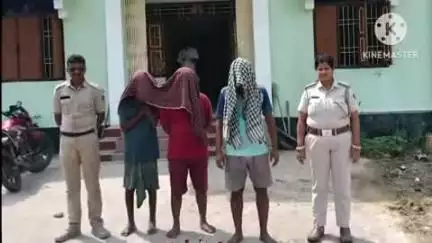 ସିମୁଳିଆ: ଖଇରା ବ୍ଲକର ବିଭିନ୍ନ ସ୍ଥାନ ରେ ଅବକାରୀ ବିଭାଗ ପକ୍ଷରୁ ଚଢ଼ାଉ ମଦ ସହିତ 3 ଗିରଫ,