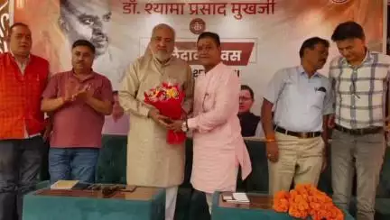 डोईवाला: डॉ. श्यामा प्रसाद मुखर्जी के बलिदान दिवस पर डोईवाला में कार्यक्रम का आयोजन, भाजपाइयों ने दी श्रद्धांजलि