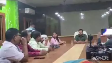 ମାଲକାନଗିରି: ଜିଲ୍ଲା ବନ ବିଭାଗ କାର୍ଯ୍ୟାଳୟ ରେ ଡିଏଫଓ ଙ୍କ ଉପସ୍ଥିତ ରେ ସାମ୍ବାଦିକ ସମ୍ମିଳନୀ ଅନୁଷ୍ଠିତ