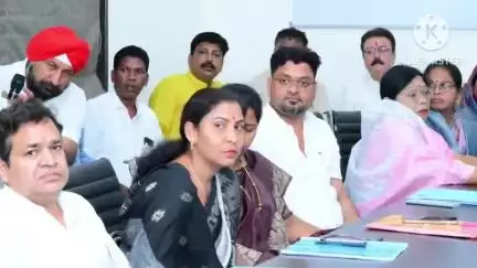 बलौदाबाज़ार: रायपुर में कांग्रेस कमेटी अध्यक्षों की बैठक संपन्न, बलौदाबाजार जिला कांग्रेस कमेटी अध्यक्ष सुमित्रा भी शामिल हुईं