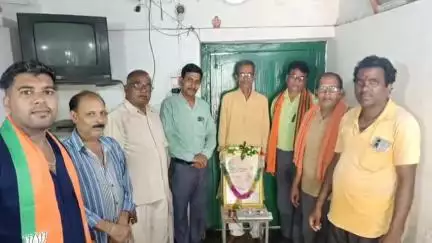 जांजगीर: सिवनी गांव में पंडित श्यामा प्रसाद मुखर्जी की पुण्यतिथि पर बलिदान दिवस मनाया गया, भाजयुमो जिला उपाध्यक्ष हुए शामिल