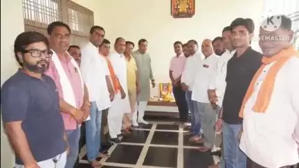 भाटापारा: भाजपा कार्यालय भाटापारा में मनाई गई डॉ श्यामा प्रसाद मुखर्जी की पुण्यतिथि, पूर्व विधायक शिवरतन शर्मा भी रहे उपस्थित