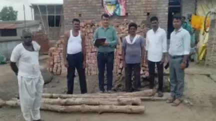 आर्णी: पहूर नस्करी येथे शेतातील 3 सागवानाची झाडे तोडणाऱ्या विरोधात आर्णी पोलिसात गुन्हा दाखल