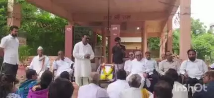 अकोट: आमदार भारसाकडे यांचे श्री कॉलनीतील संपर्क कार्यालयात बलीदान दिवस कार्यक्रम पार पडला