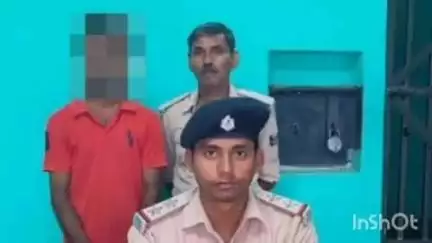 थावे: थावे थाना पुलिस ने चोरी के दो मामलों में फरार एक आरोपी को किया गिरफ्तार, कोर्ट में पेश