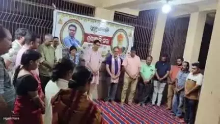 ପୁରୀ ମ୍ୟୁନିସିପାଲଟି: ଯୁବ ସାମ୍ବାଦିକ ଙ୍କ ଅକାଳ ବିୟୋଗ ରେ କୁମାର ଉତ୍ସବ ସମିତି ପକ୍ଷରୁ  ମା ବିସେଶ୍ଵରି  ମନ୍ଦିର ପ୍ରାଙ୍ଗଣ ରେ ଶ୍ରଦ୍ଧାଞ୍ଜଳୀ ସଭା