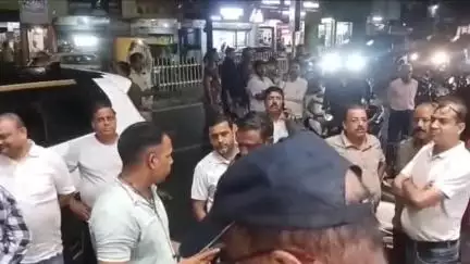 चास: आस्था ज्वेलर्स में लूटकांड के बाद पूर्व विधायक ने सरकार पर कसा तंज, चास बाज़ार के दुकानदार दहशत में