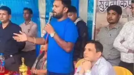 दुलमी: दुलमी में प्रखंड स्तरीय सुब्रोतो फुटबॉल प्रतियोगिता में ब्यांग और चटाक की टीम ने जीत दर्ज की, शील्ड व मेडल प्राप्त किए