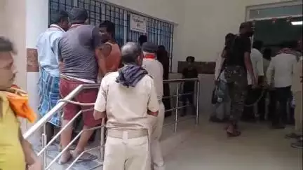 सिवान: सिवान में पुलिस की बड़ी कार्रवाई: 13 गिरफ्तार, हथियार और गांजा बरामद