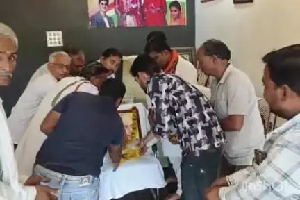 पोहरी: पोहरी में बलिदान दिवस के रूप में मनाई गई डॉ. श्यामा प्रसाद मुखर्जी की पुण्यतिथि, पूर्व राज्यमंत्री सुरेश धाकड़ रहे मौजूद