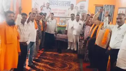 गुण्डरदेही: गुण्डरदेही भाजपा कार्यालय में मनाया गया पंडित श्यामा प्रसाद मुखर्जी का बलिदान दिवस