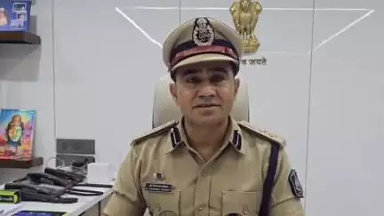 વલસાડ: 23 વર્ષ પહેલાં કપરાડા પોલીસ સ્ટેશન લૂંટ વિથ અપહરણ ગુનામાં ઝડપાયેલા આરોપી બાબતે જિલ્લા પોલીસવડા એસપી કચેરીથી વિગત આપી