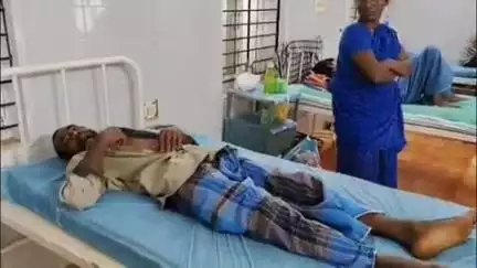 వాంపల్లి వద్ద కారు మెల్లగా నడపమన్నందుకు ఇద్దరిపై మూకుమ్మడి దాడి చేసిన ప్రైవేట్‌ కంపెనీ యాజమాన్యం