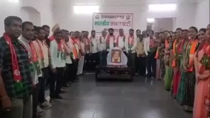 भंडारा: शहरातील विश्रामगृहात भारतीय जनसंघाचे संस्थापक डॉ. श्यामा प्रसाद मुखर्जी यांची पुण्यतिथी बलिदान दिन म्हणून साजरी