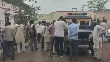 राठ: उमन्निया गांव में जहरीले सांप के काटने से 19 वर्षीय युवक की हुई मौत, पुलिस ने शव को पोस्टमार्टम के लिए भेजा