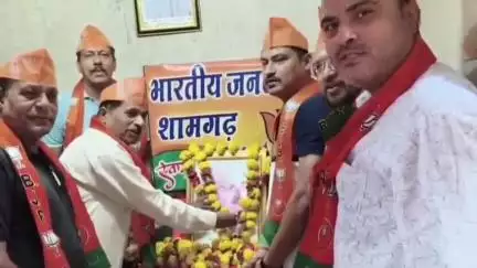 सुवासरा: भाजपा कार्यकर्ताओं ने सुवासरा व शामगढ़ क्षेत्र में मनाई श्यामा प्रसाद मुखर्जी की पुण्यतिथि