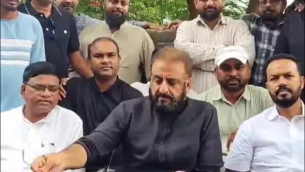 लाखो सांगितले, मात्र पैसे देऊन आले फक्त ३ हजार; माजी खासदार इम्तियाज जलील यांनी आंबेडकरी मोर्चाची उडवली खिल्ली