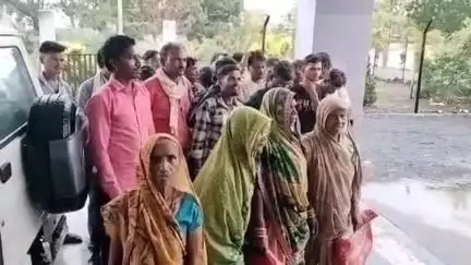 केसली: ग्राम तीतरपनी के राशन विक्रेता पर लगे अभद्रता के आरोप, हितग्राहियों ने SDM से की शिकायत
