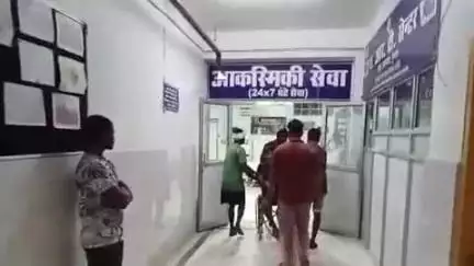 सिसई: कामता में वज्रपात से युवक गंभीर रूप से घायल