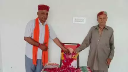 खुंडियां: भाजपा मंडल खुंडियां के बूथों पर डा. श्यामा मुखर्जी की 72वीं पुण्य तिथि पर दी गई श्रद्धांजलि