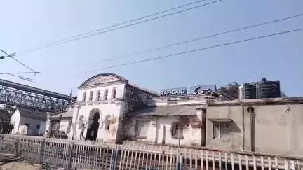 रफीगंज: रफीगंज में शहर में CCTV कैमरा लगाने का कार्य शुरू, अपराधियों पर नकेल कसने में पुलिस को मिलेगी मदद