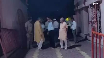 खंडवा नगर: श्री दादाजी मंदिर भूमिपूजन को लेकर कलेक्टर एसपी ने लिया जायजा, धर्म सभा का स्थान बदला