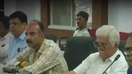देपालपुर: इंदौर में एक दिवसीय BLO मास्टर्स प्रशिक्षण का आयोजन, विभिन्न विधानसभाओं से 11 मास्टर्स ने लिया भाग