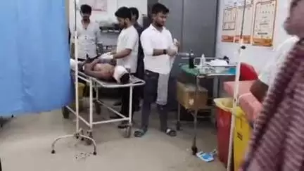 चंदौली: बिछिया समीप हाईवे पर अज्ञात वाहन की चपेट में आया झारखंड राज्य का युवक, हालत नाजुक, जिला अस्पताल से वाराणसी रेफर