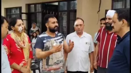 पंचकूला: बिटना गांव में पत्रकार के घर कच्छा गैंग का हमला, 3 घायल, 1 पकड़ा गया, पंचकूला से आई पुलिस