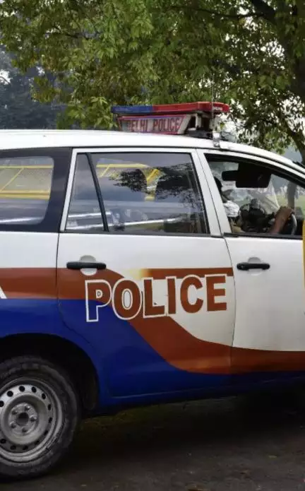 दिल्ली में 7 तरह के व्यापारिक प्रतिष्ठानों के लिए पुलिस लाइसेंस की आवश्यकता खत्म, CM रेखा गुप्ता ने किया एलान