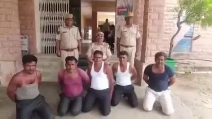 पचपदरा: बालोतरा पुलिस ने चलाया एरिया डोमिनेशन धरपकड़ अभियान
#balotra_police #Balotra