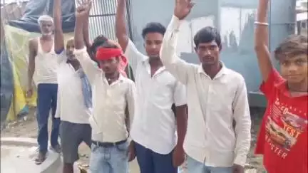 महसी: रामपुर धोवियाहार में महीनो से खराब पड़ा हैंडपंप, सही कराने को लेकर ग्रामीणों ने किया प्रदर्शन, उठाई मांग#jansamasya