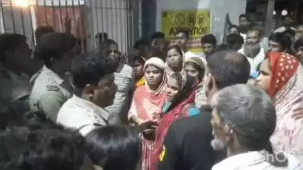 রতুয়া ২: মহিলার দেহ উদ্ধারে তদন্ত করছে না পুলিশ অভিযোগ তুলে পুখুরিয়া থানায় বিক্ষোভ পরিবার বর্গের