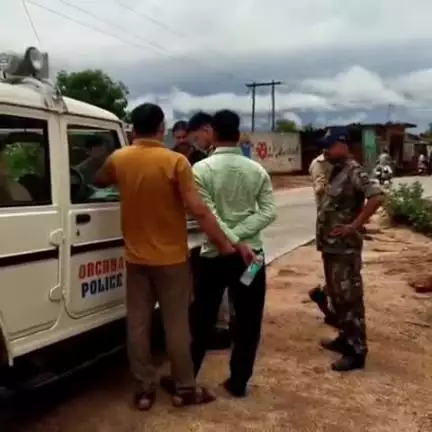 निवाड़ी: ओरछा पुलिस ने देसी कट्टा व जिंदा कारतूस के साथ एक युवक को गुंदरई दरवाजे के समीप से किया गिरफ्तार