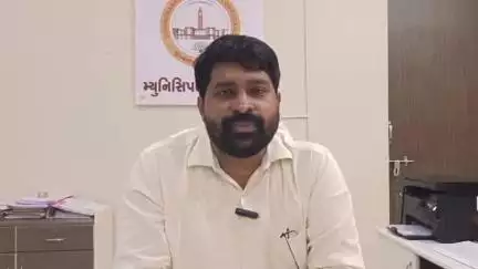 વઢવાણ: શહેરમાં રસ્તાઓના સમારકામ અને નવીનીકરણ અંગે કમિશ્નરે કચેરી ખાતેથી વધુ માહિતિ આપી