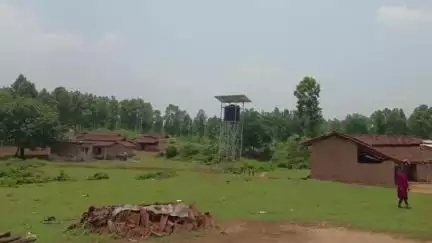टाटीझरिया: बुनियादी सुविधाओं से वंचित पूतो के आदिवासी, गांव में आज तक नहीं पहुंची सड़क और बिजली #jansamasya