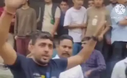 महेंद्रगढ़: मनाली में स्कूटी हटाने को लेकर महेंद्रगढ़ के पर्यटकों से मारपीट, स्थानीय लोगों पर पीटने का आरोप
